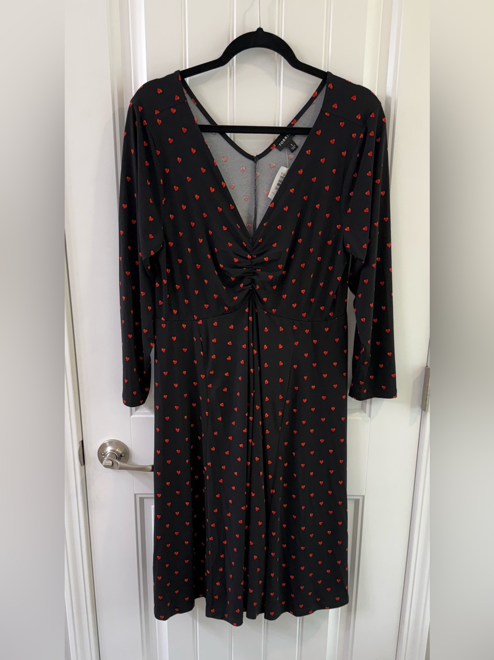 NWT Torrid Plus Size Dress Heart Print Long Sleeve Black Red Comfy Flowy Size 1